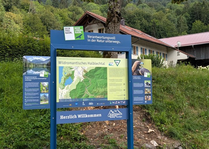 Infotafel dein-freiraum-mein-lebensraum am Kenzenparkplatz